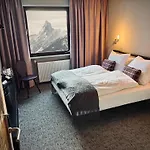 ベッド・アンド・ブレックファスト Arlberg Ski-in & Ski-out Access To Austrias Largest Area