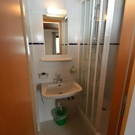 Arlberg Motel Bed & Breakfast *