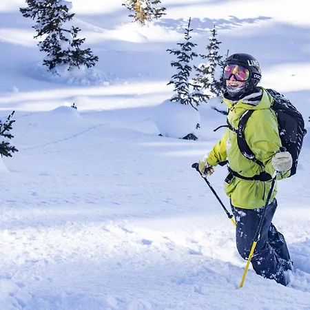 Arlberg Ski-in & Ski-out Access To Austrias Largest Area B&B 스투벤 암 아를베르크
