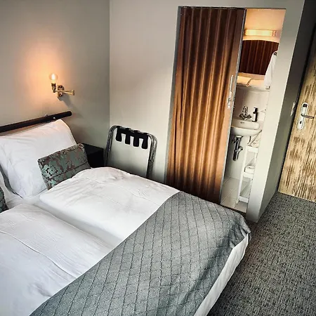 Bed & Breakfast Arlberg Ski-in & Ski-out Access To Austrias Largest Area