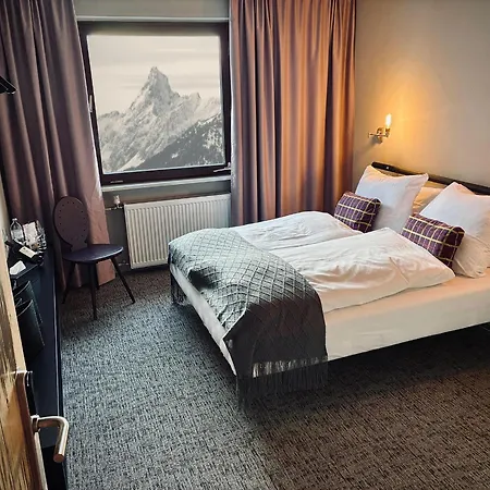 Bed & Breakfast Arlberg Ski-in & Ski-out Access To Austrias Largest Area