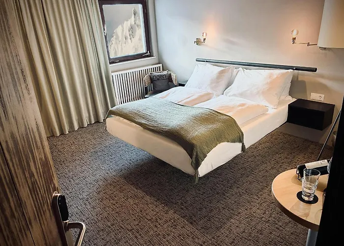 Bed & Breakfast Arlberg Ski-in & Ski-out Access To Austrias Largest Area Stuben am Arlberg